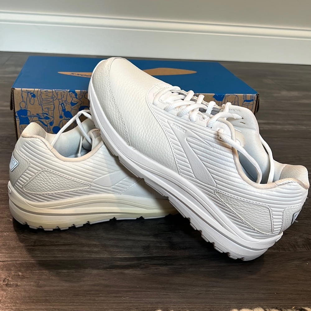 Brooks Addiction Walker 2